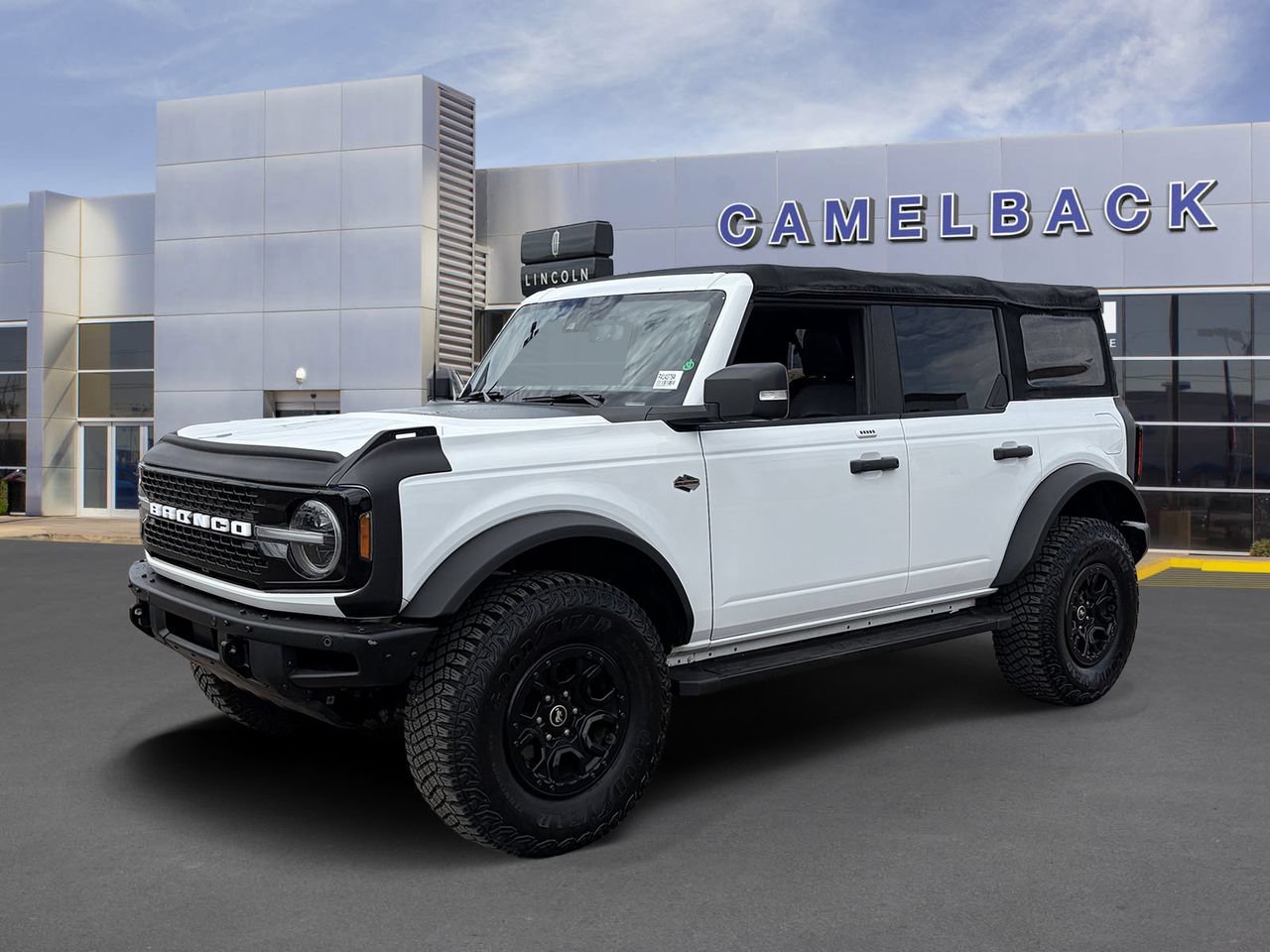 Certified 2022 Ford Bronco Wildtrak AWD/4WD image 33