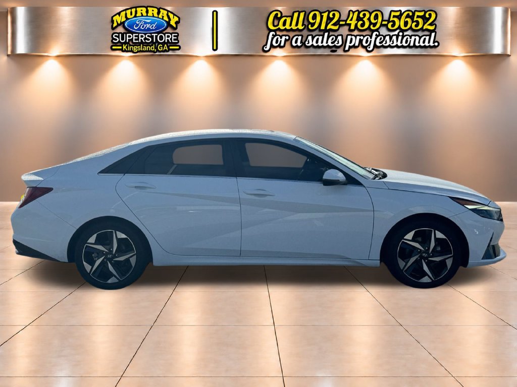 Used 2023 Hyundai Elantra Limited w/ Preferred Accessory Package FWD image 6