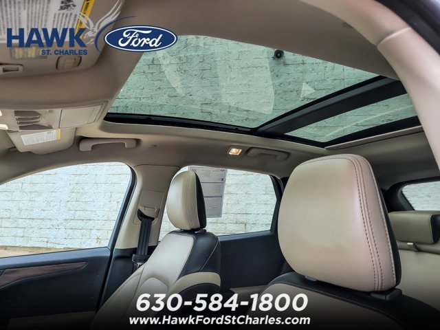 Certified 2020 Ford Escape Titanium AWD/4WD image 9