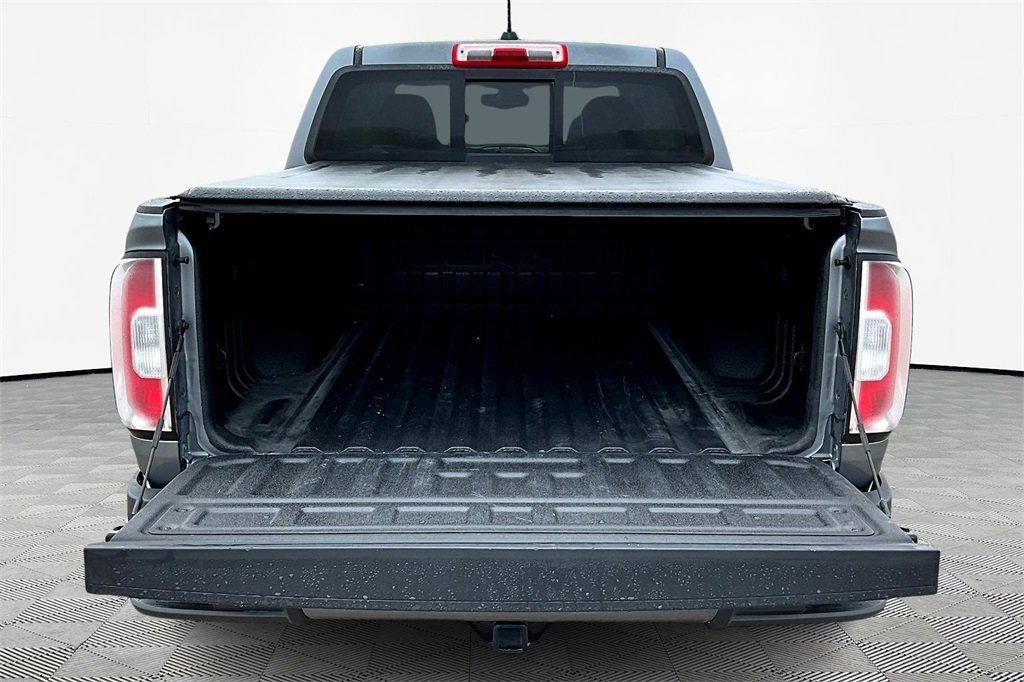 Used 2022 GMC Canyon Denali image 18
