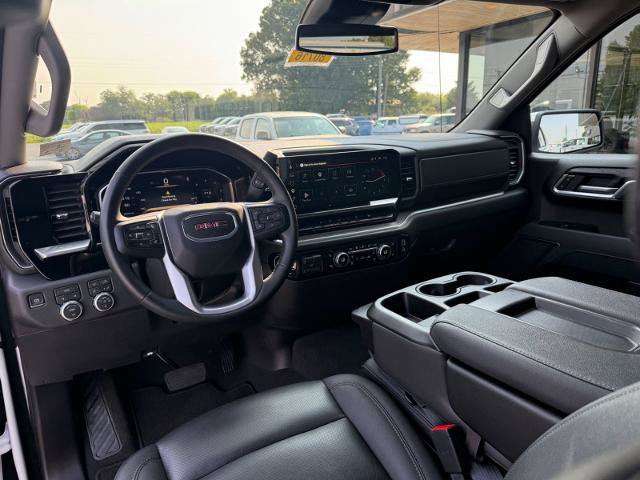 Used 2026 GMC Sierra 1500 SLT AWD/4WD image 5