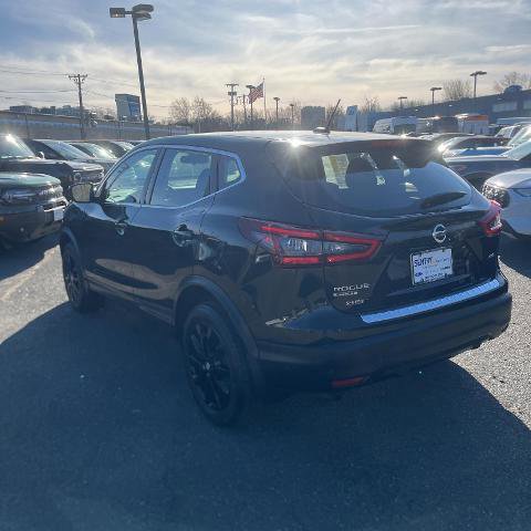 Used 2020 Nissan Rogue Sport S w/ Appearance Package image 3