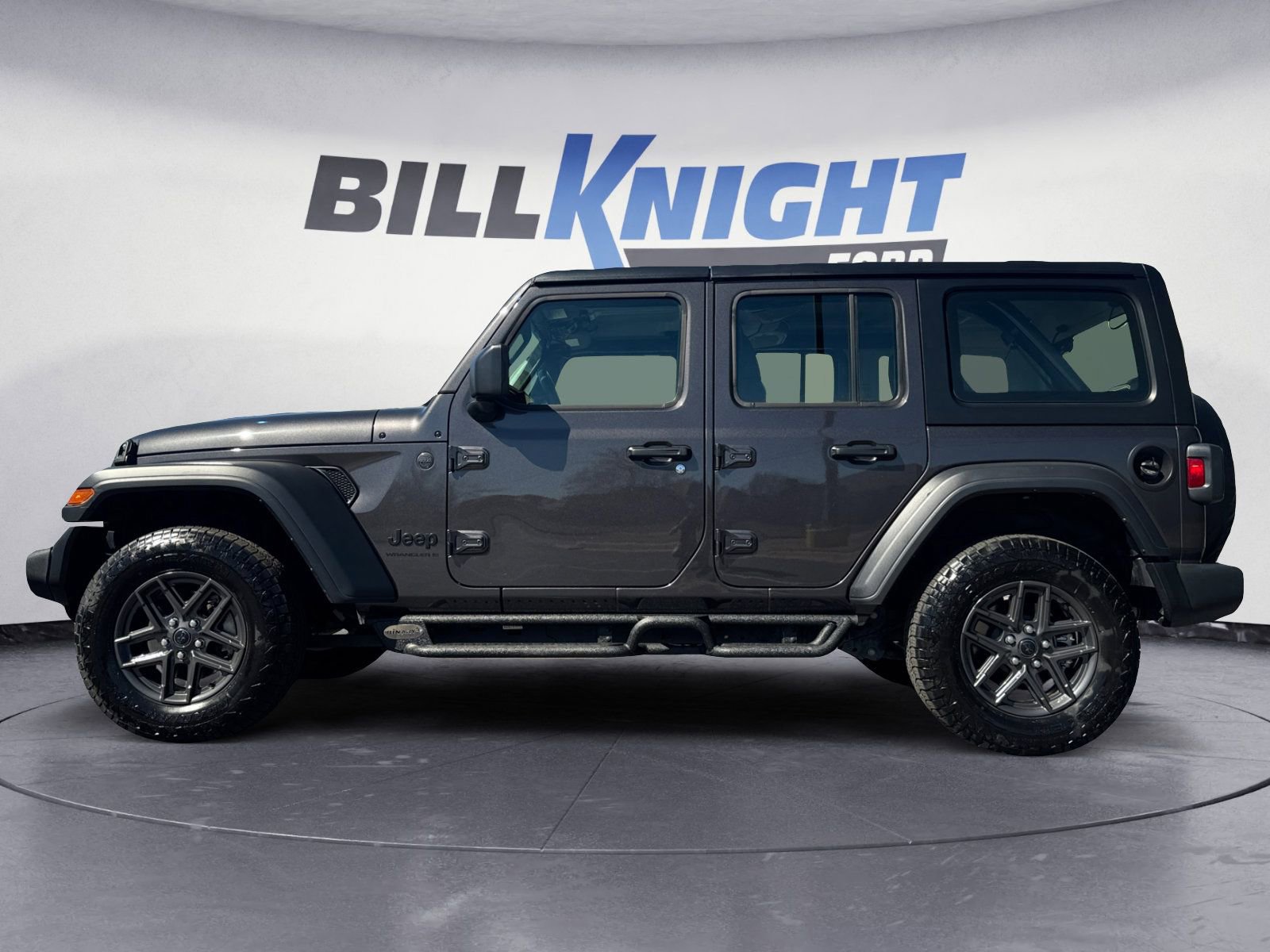 Used 2025 Jeep Wrangler Unlimited Sport AWD/4WD image 2
