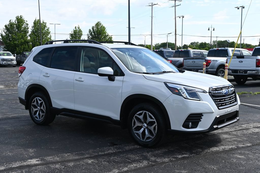 Used 2023 Subaru Forester Premium AWD/4WD image 7