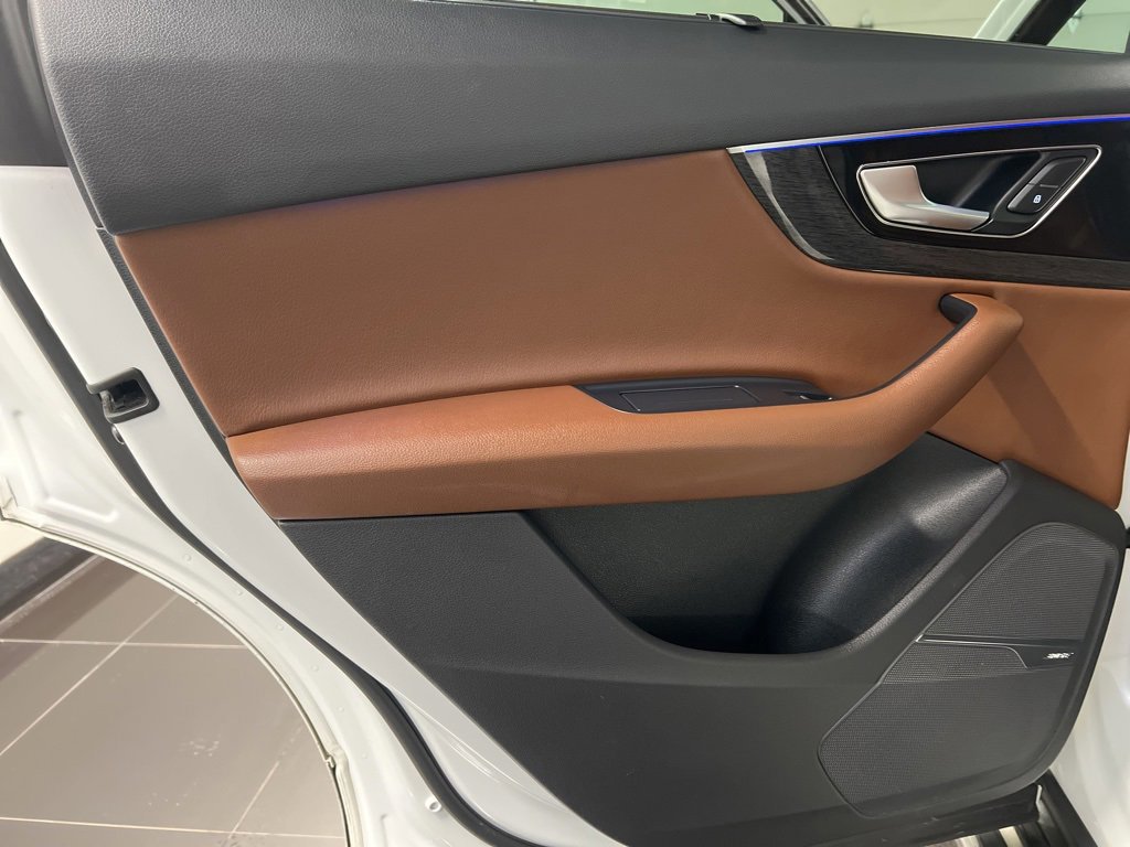 Used 2018 Audi Q7 3.0T Prestige w/ Prestige Package image 33