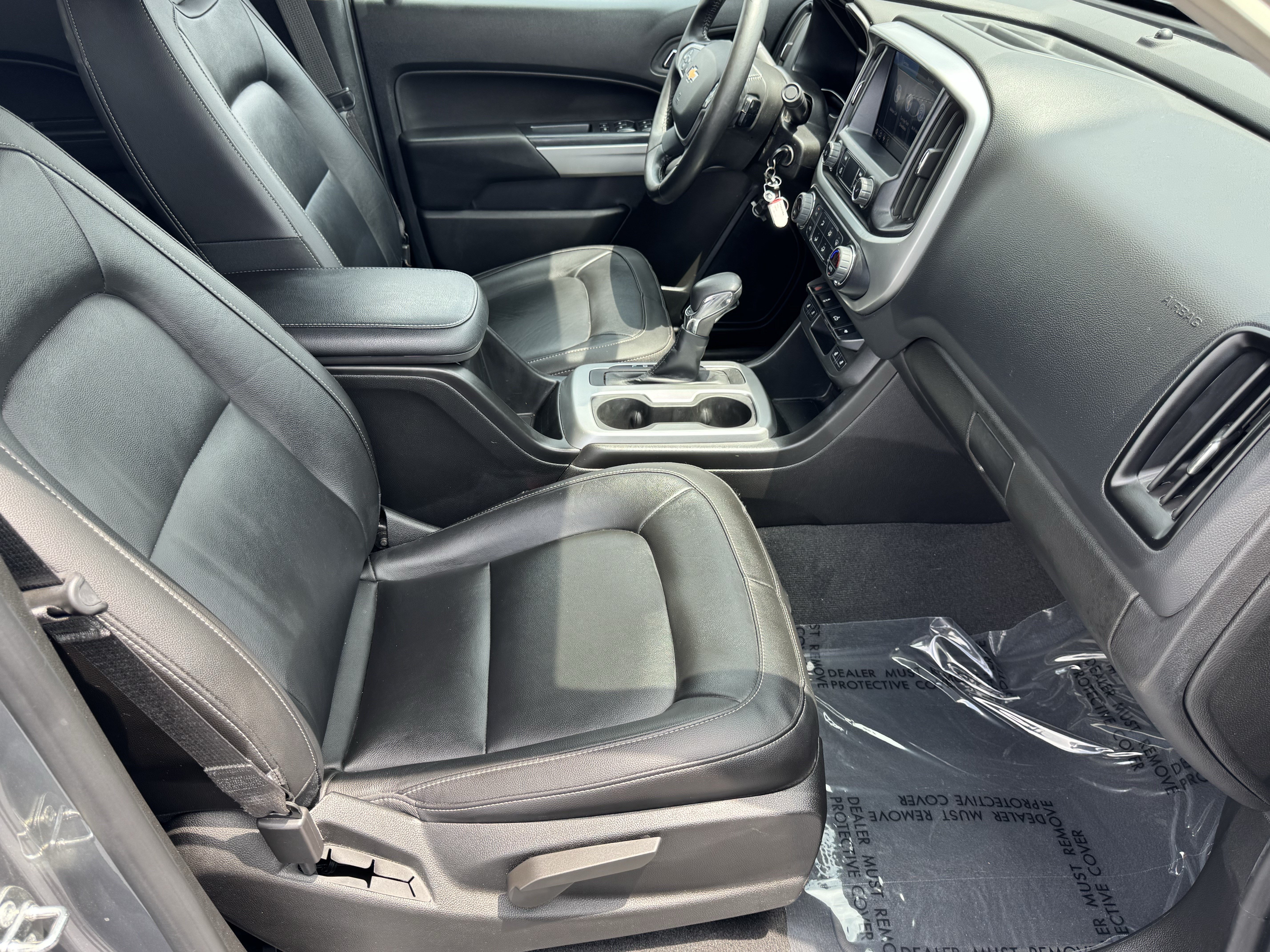 Used 2022 Chevrolet Colorado LT w/ Luxury Package RWD image 15