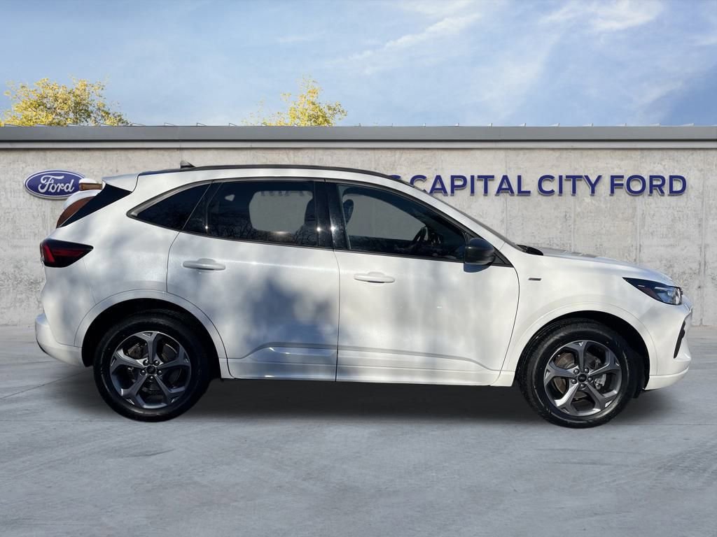 Certified 2024 Ford Escape ST-Line w/ Tech Pack #1 image 6