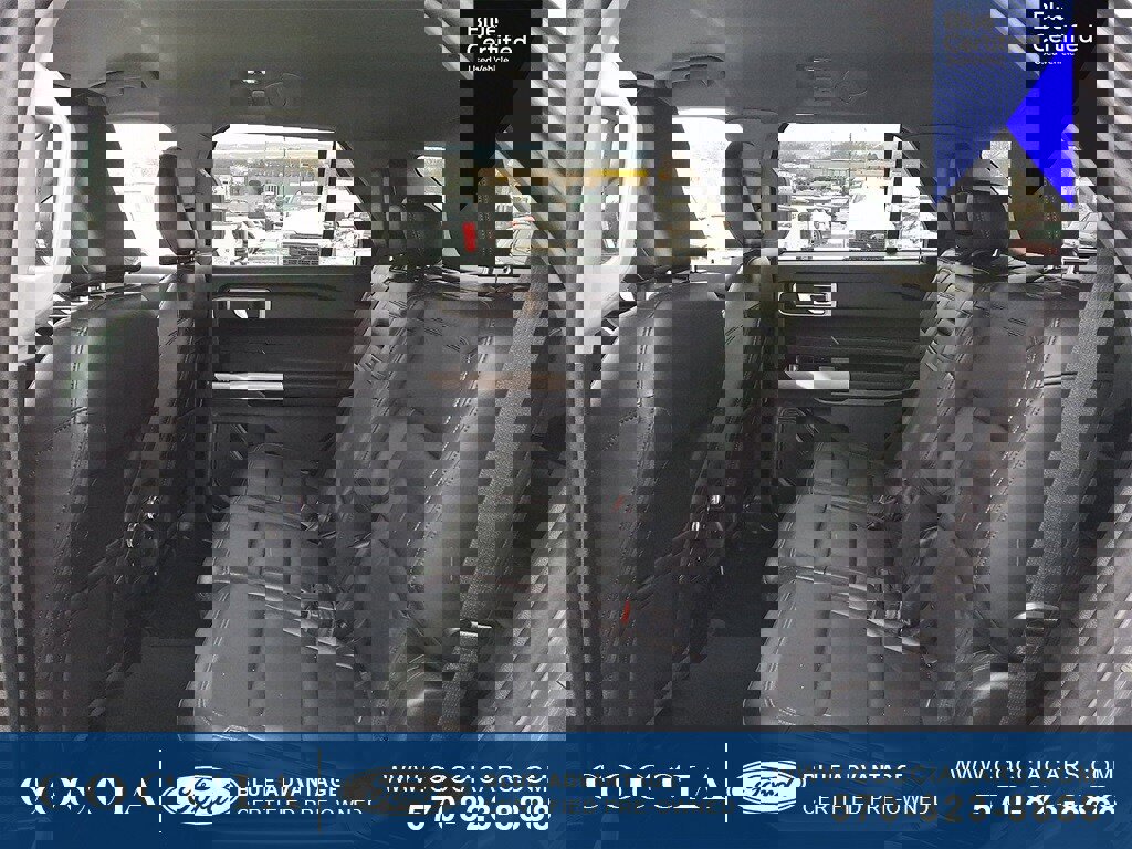 Certified 2022 Ford Explorer XLT w/ Equipment Group 202A image 11