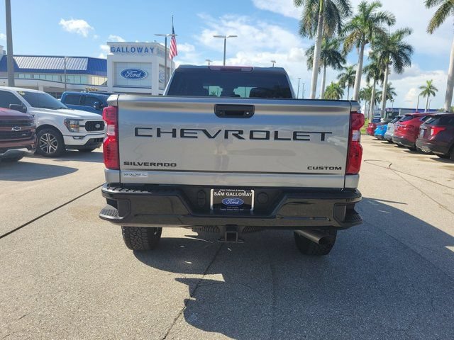 Used 2025 Chevrolet Silverado 2500 Custom w/ Custom Blackout Package AWD/4WD image 5