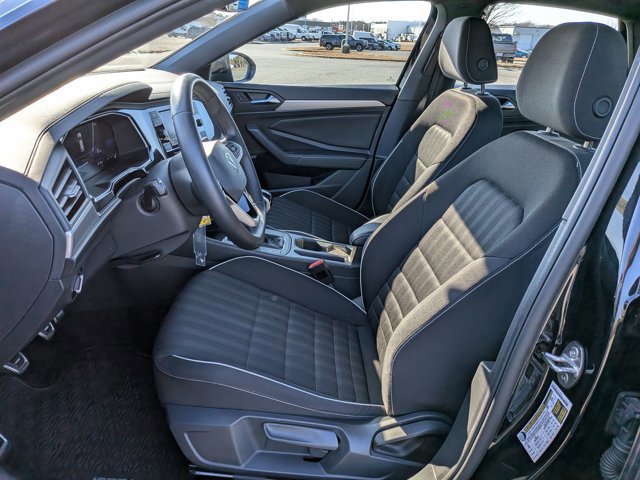 Used 2024 Volkswagen Jetta Sport image 15