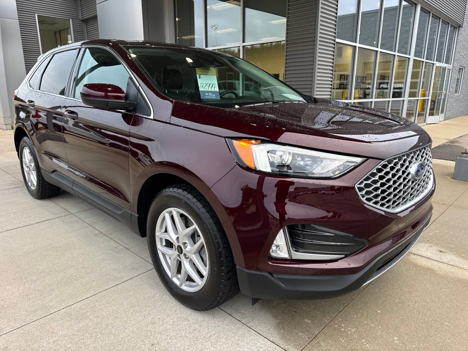 Certified 2024 Ford Edge SEL w/ Convenience Package AWD/4WD image 10