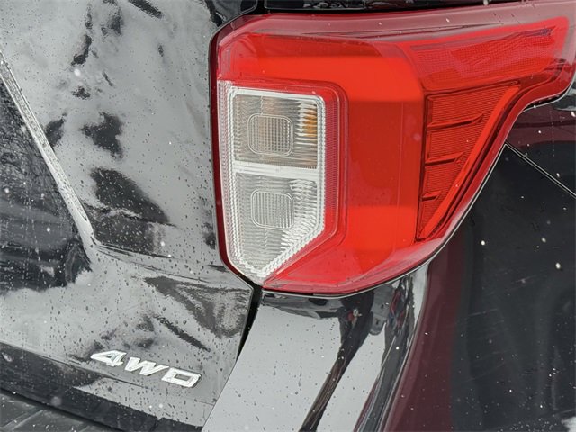 Certified 2021 Ford Explorer XLT w/ Equipment Group 202A image 30