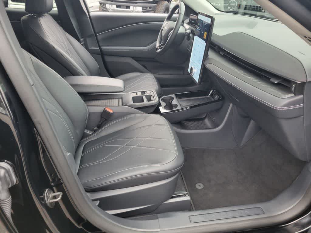 Certified 2025 Ford Mustang Mach-E Select w/ Comfort Package Lite AWD/4WD image 15