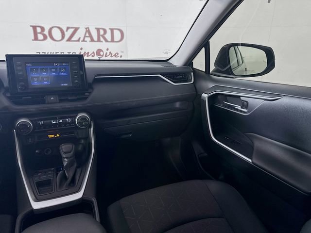 Used 2019 Toyota RAV4 XLE image 28