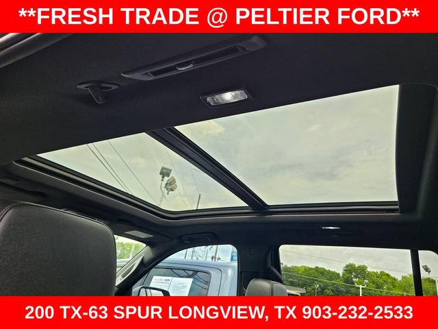 Used 2022 Chevrolet Tahoe Z71 w/ Luxury Package AWD/4WD image 18