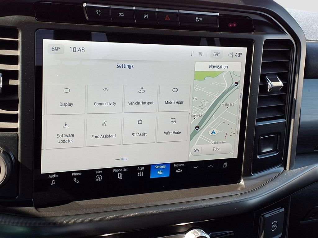 Certified 2024 Ford F150 Lariat image 29