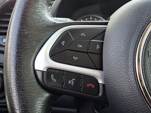 Used 2023 Jeep Renegade Altitude w/ Sun/Sound Group AWD/4WD image 29