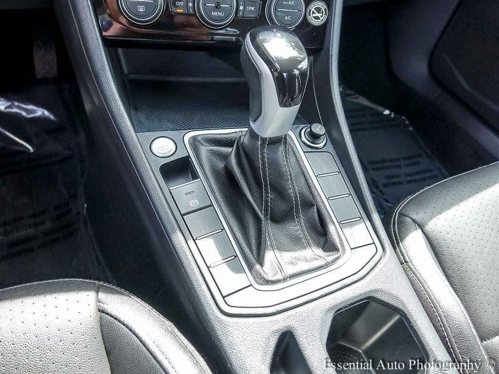 Used 2024 Volkswagen Jetta SE FWD image 18