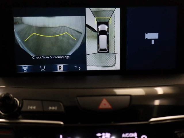 Used 2020 Acura RDX AWD w/ Advance Package image 2