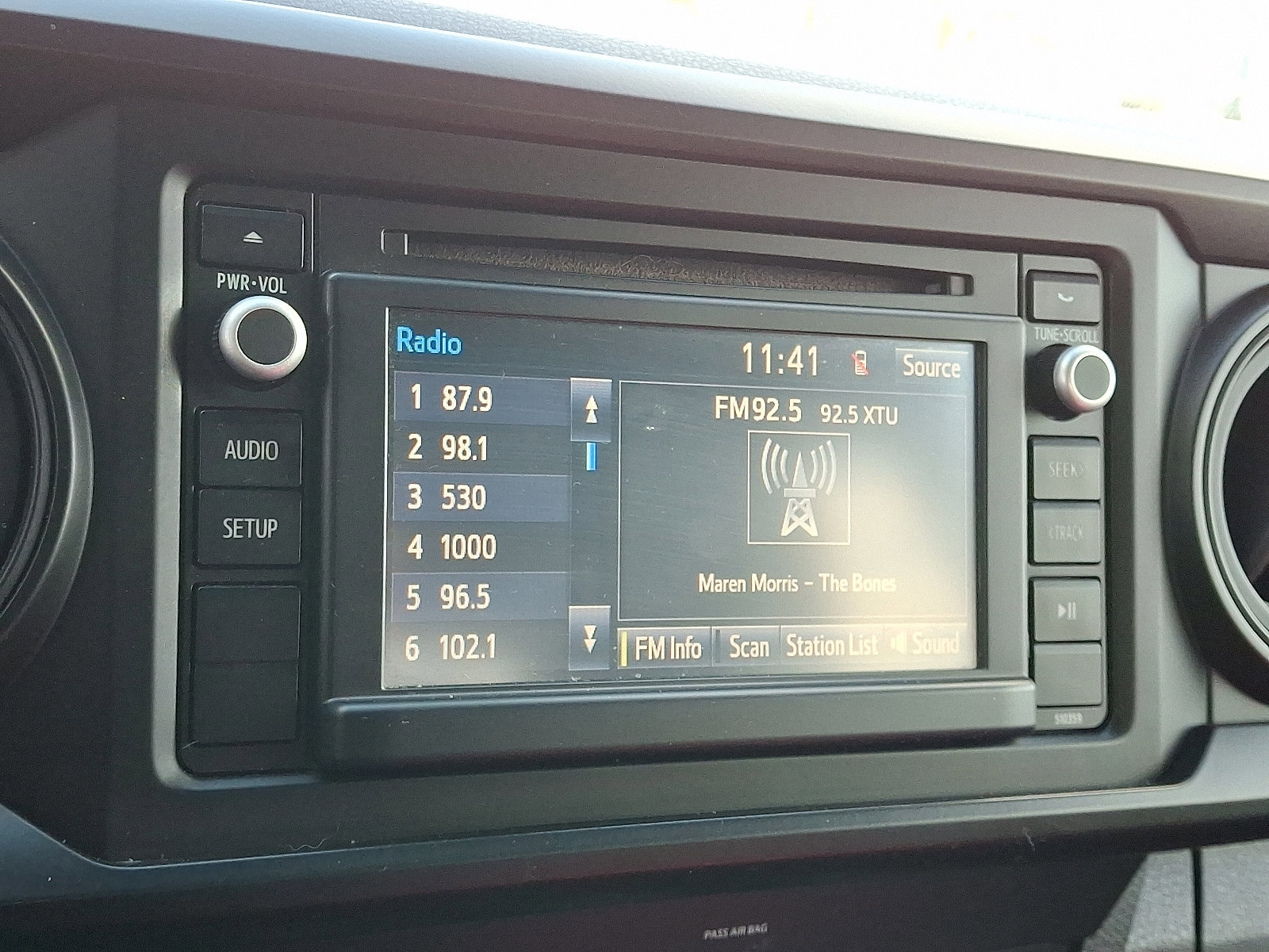 Used 2019 Toyota Tacoma SR image 20