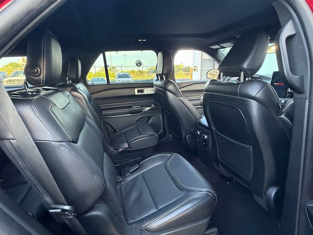 Certified 2020 Ford Explorer ST w/ ST Street Pack AWD/4WD image 15