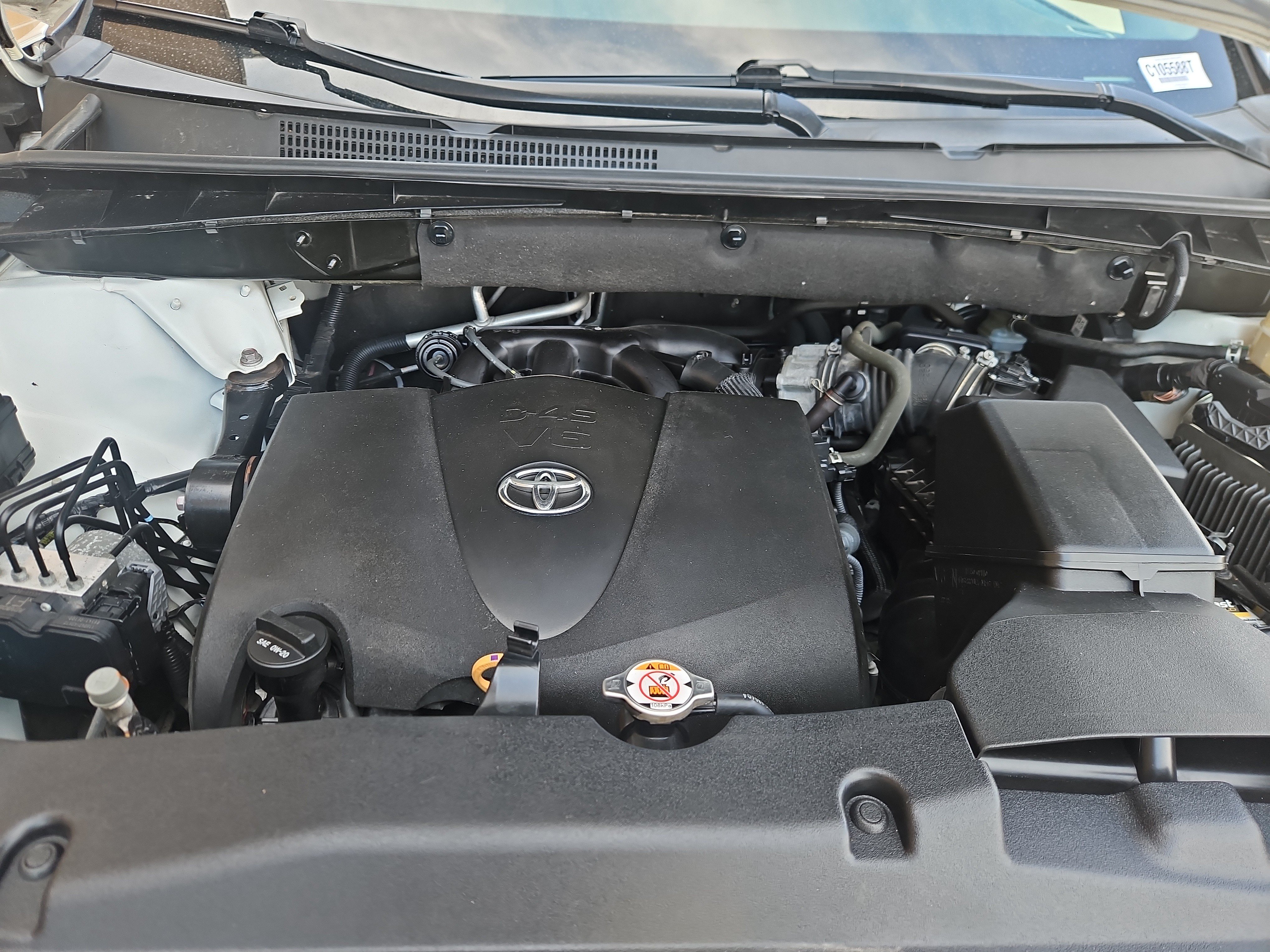 Used 2018 Toyota Highlander SE AWD/4WD image 26