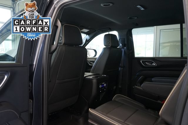 Used 2023 GMC Yukon XL SLT w/ SLT Luxury Package AWD/4WD image 28