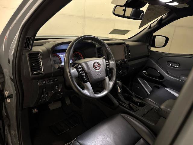 Used 2022 Nissan Frontier PRO-4X w/ Pro-4X Premium Package AWD/4WD image 11