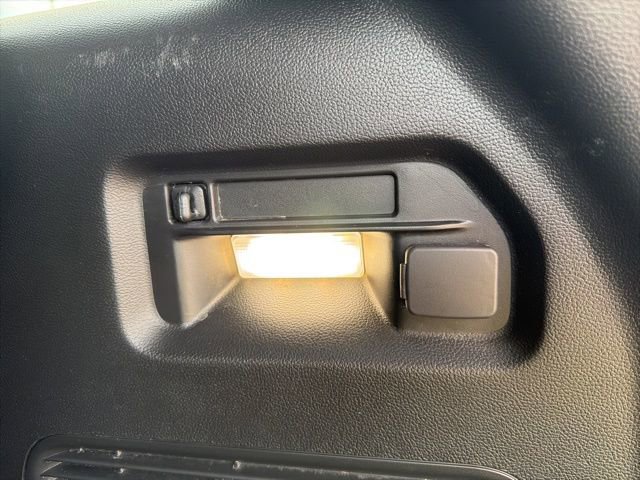 Certified 2022 Ford Explorer XLT w/ Equipment Group 202A image 13