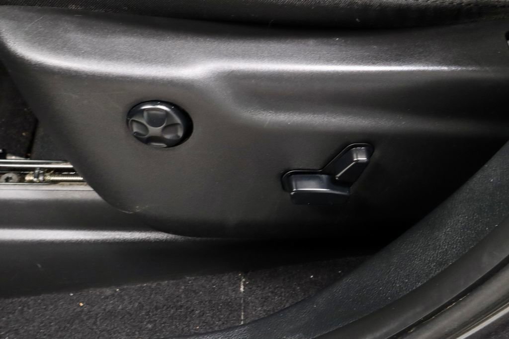 Used 2020 Jeep Grand Cherokee Altitude image 26