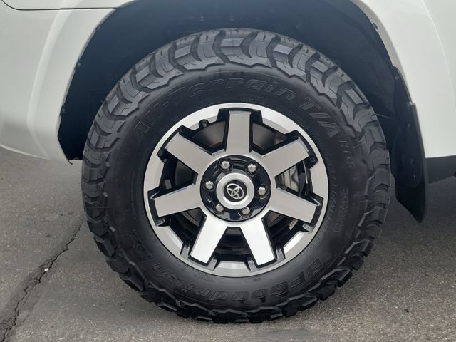 Used 2021 Toyota 4Runner TRD Off-Road Premium w/ Moonroof Package AWD/4WD image 29