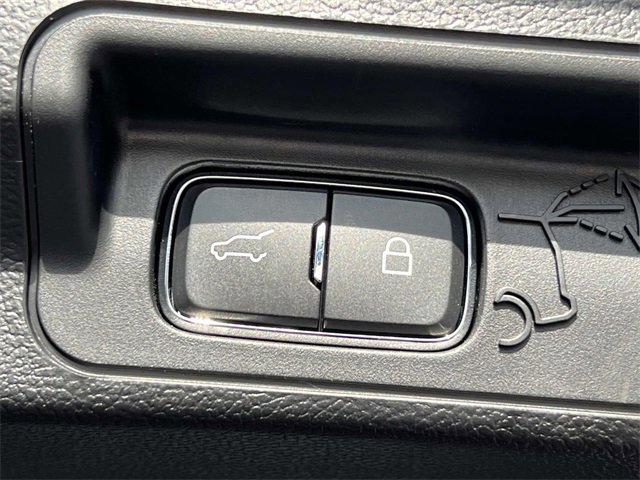 Certified 2023 Ford Explorer Platinum w/ Equipment Group 601A image 13