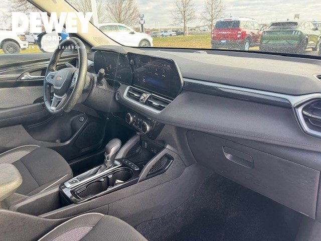 Used 2024 Chevrolet TrailBlazer LT w/ Convenience Package image 35