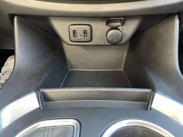 Used 2019 Chevrolet Traverse LT FWD image 30