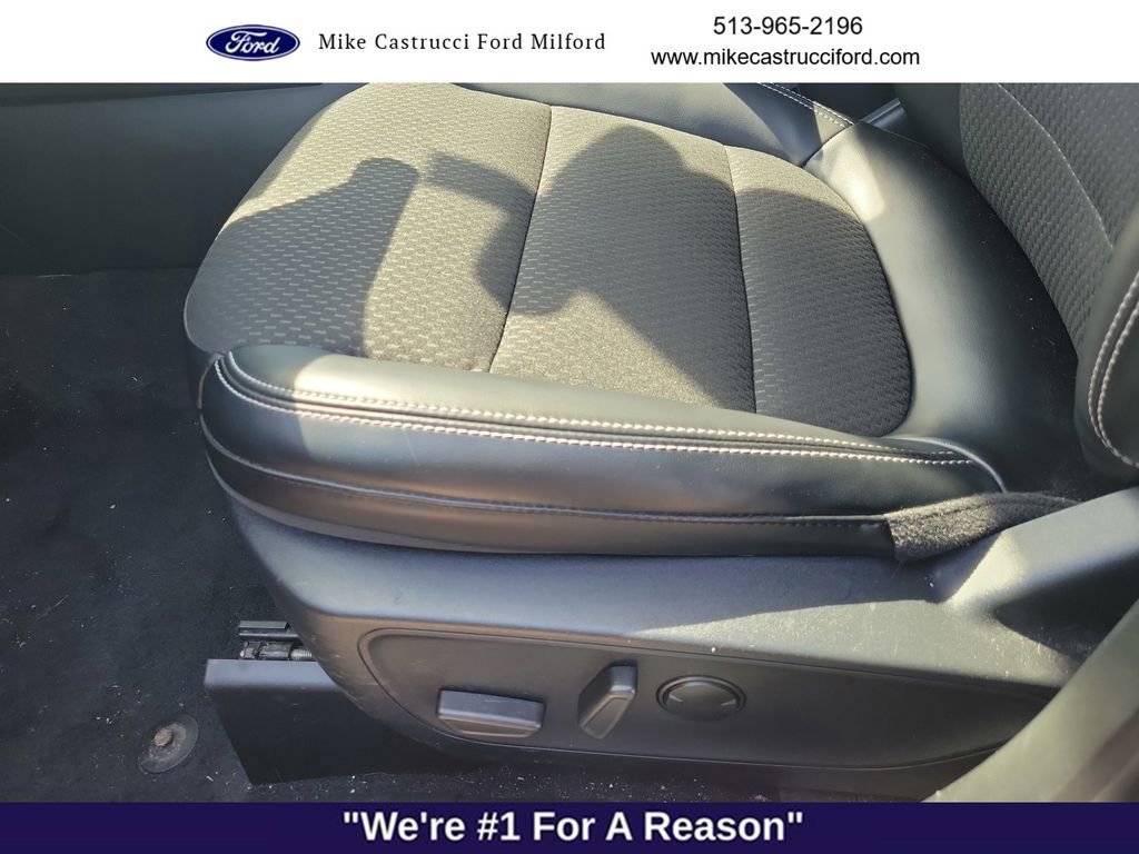 Certified 2024 Ford Escape SE FWD image 17