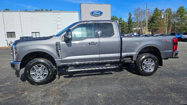 Certified 2024 Ford F350 Lariat image 6