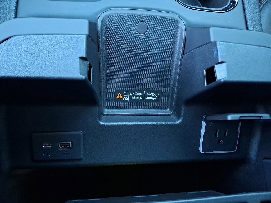 Used 2023 GMC Sierra 1500 AT4 w/ AT4 Premium Package image 27