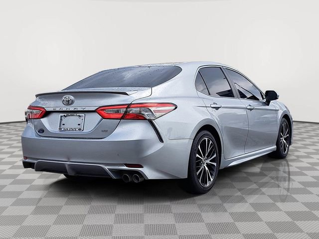 Used 2018 Toyota Camry SE w/ Moonroof Package image 5