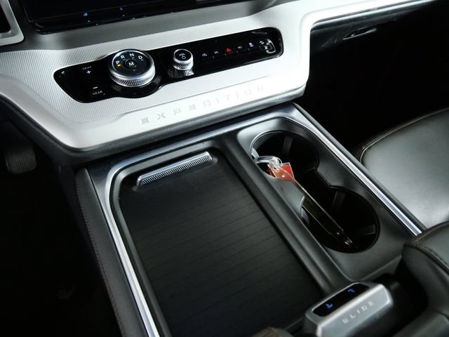Certified 2025 Ford Expedition Active AWD/4WD image 22