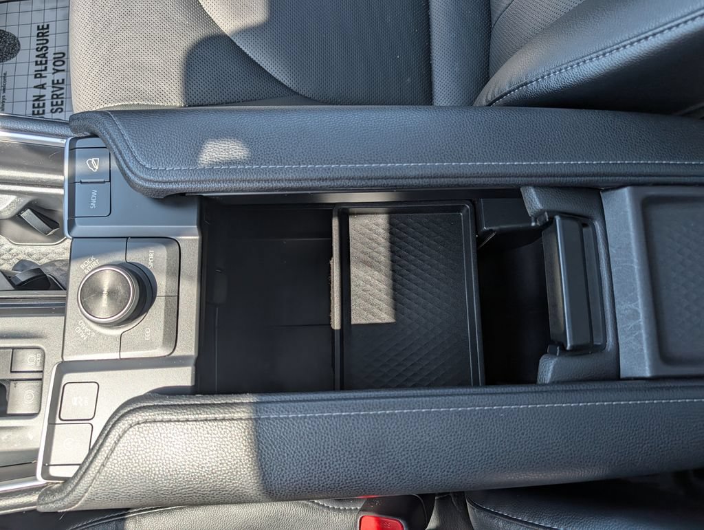 Used 2024 Toyota Grand Highlander AWD image 16