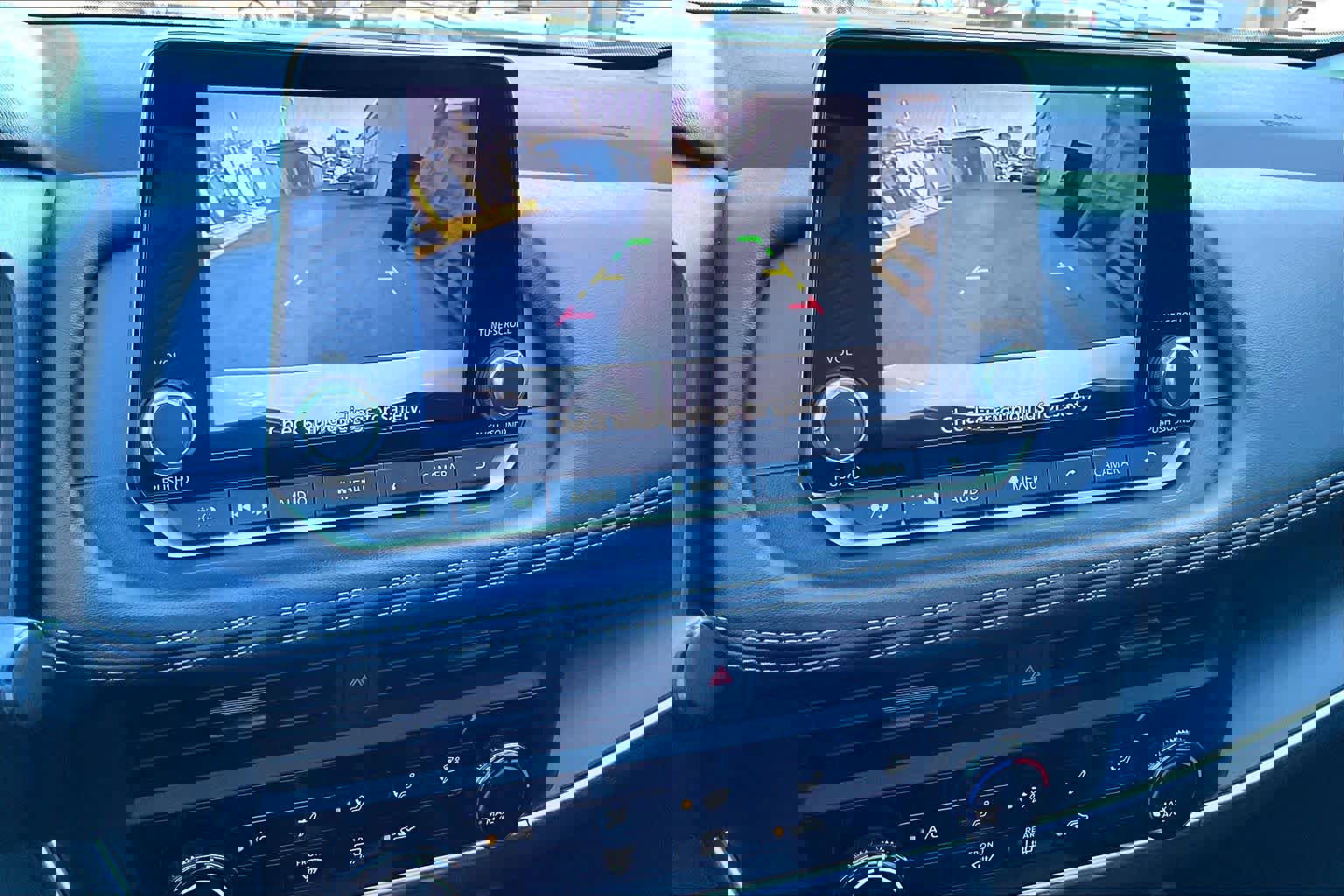 Used 2024 Nissan Rogue S image 29