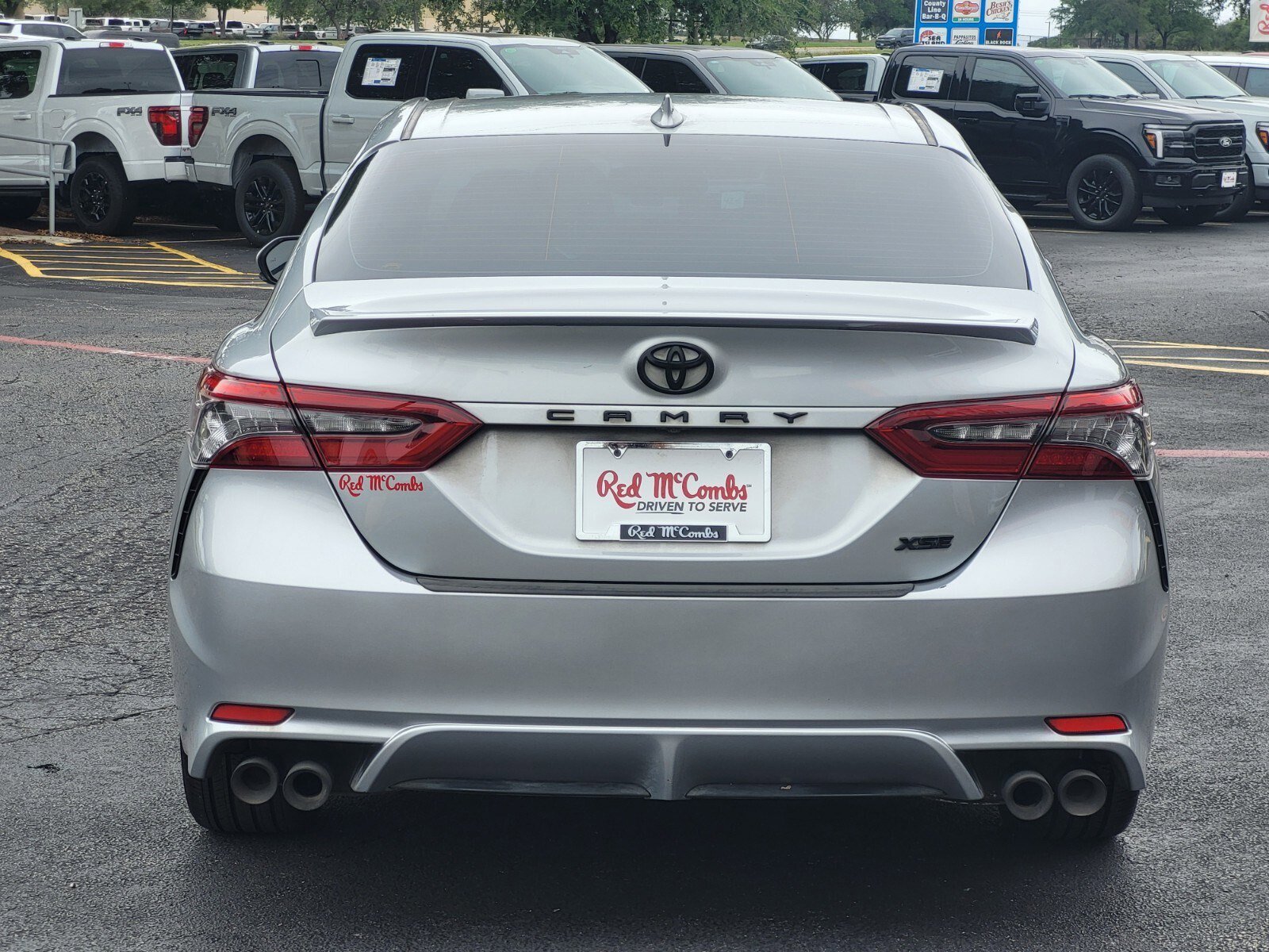 Used 2022 Toyota Camry XSE FWD image 5