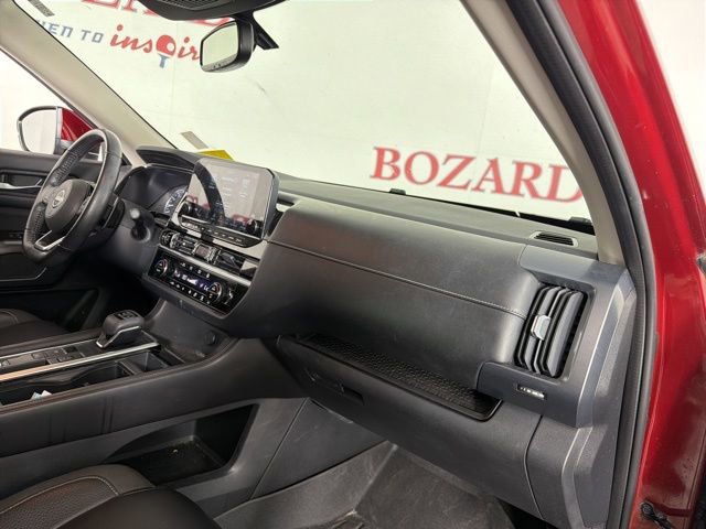 Used 2022 Nissan Pathfinder SL FWD image 17