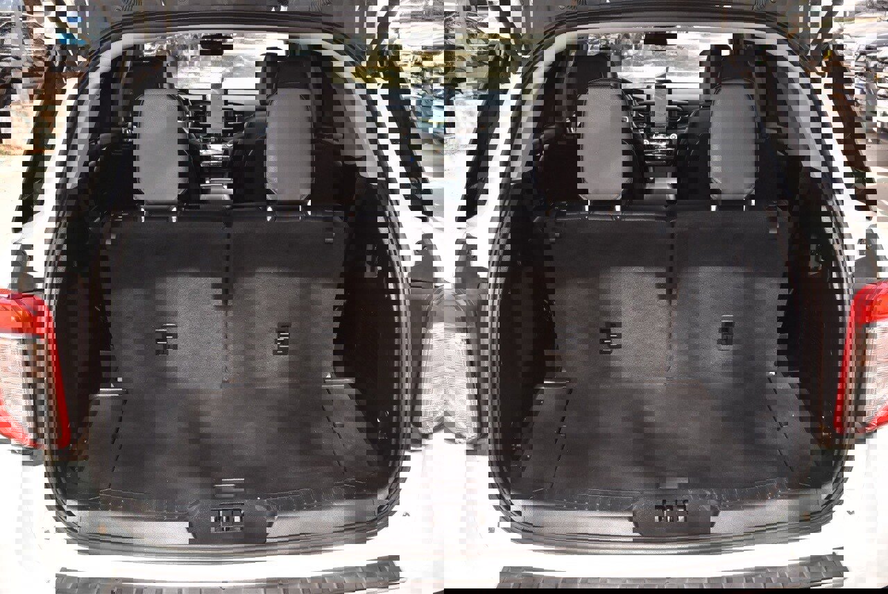 Certified 2022 Ford Explorer Limited w/ Limited Technology Package image 38