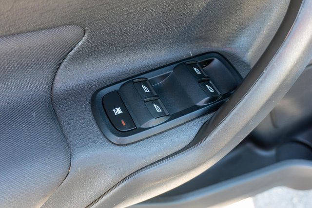 Certified 2018 Ford Fiesta SE w/ Cold Weather Package FWD image 17