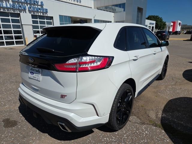 Certified 2024 Ford Edge ST w/ Equipment Group 401A image 3