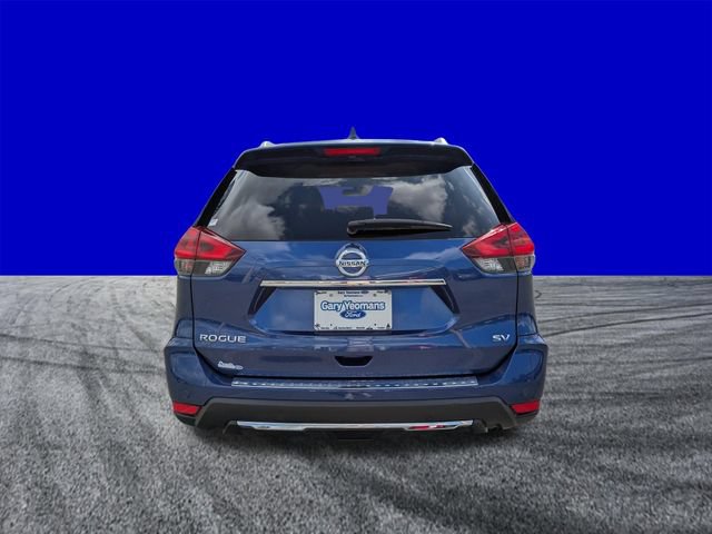 Used 2019 Nissan Rogue SV w/ Premium Package FWD image 5