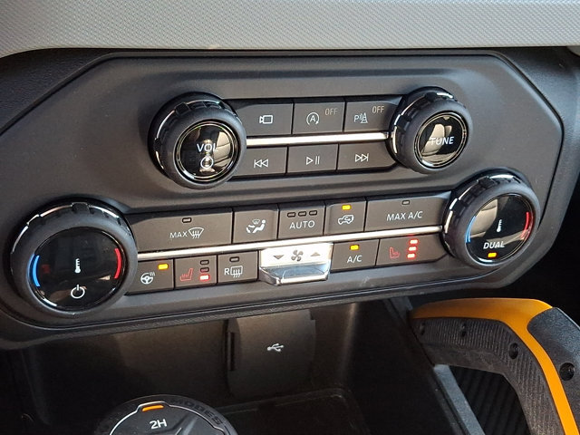 Certified 2022 Ford Bronco Badlands AWD/4WD image 17