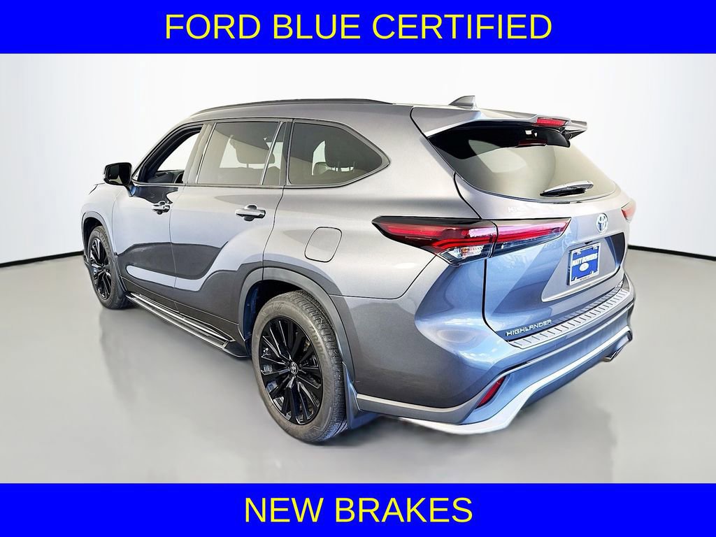 Used 2024 Toyota Highlander Limited image 5