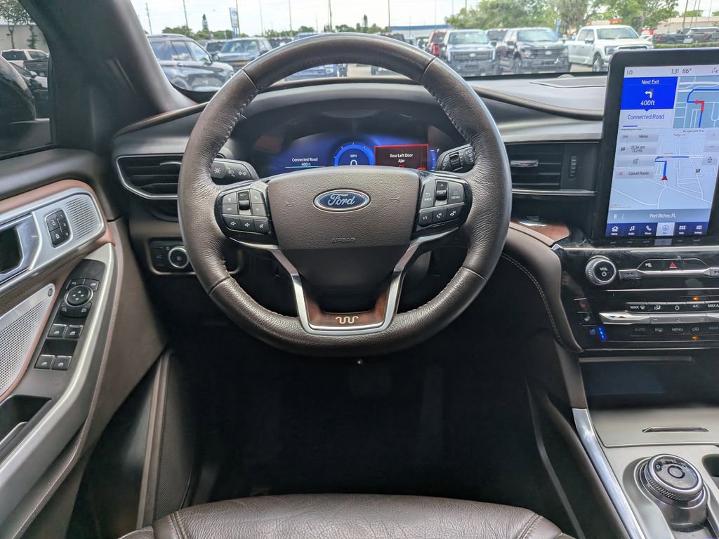Certified 2024 Ford Explorer King Ranch w/ Technology Package RWD image 16